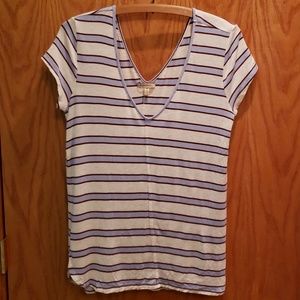 Bordeaux Short Sleeve V-Neck